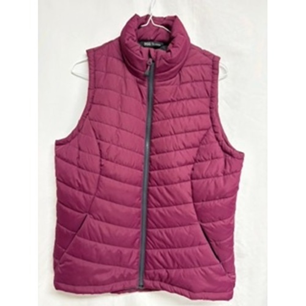 DSG Womens Puffer Vest Medium Plum Burgundy Full Zip Quilted Sleeveless Jacket